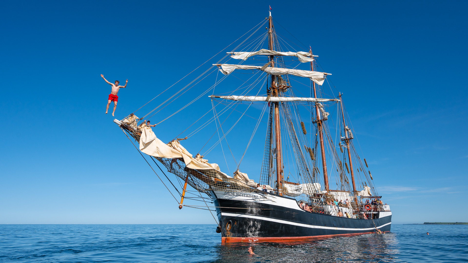 Thor Heyerdahl Sailing Classroom / Kiel Germany 