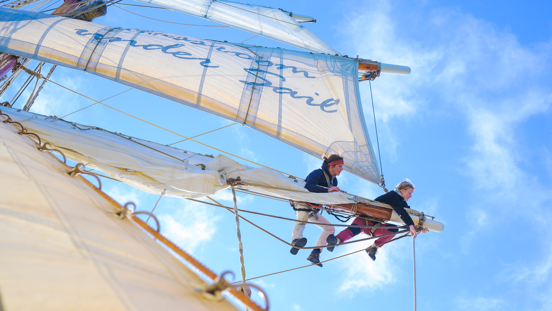 Thor Heyerdahl Sailing Classroom / Kiel Germany 